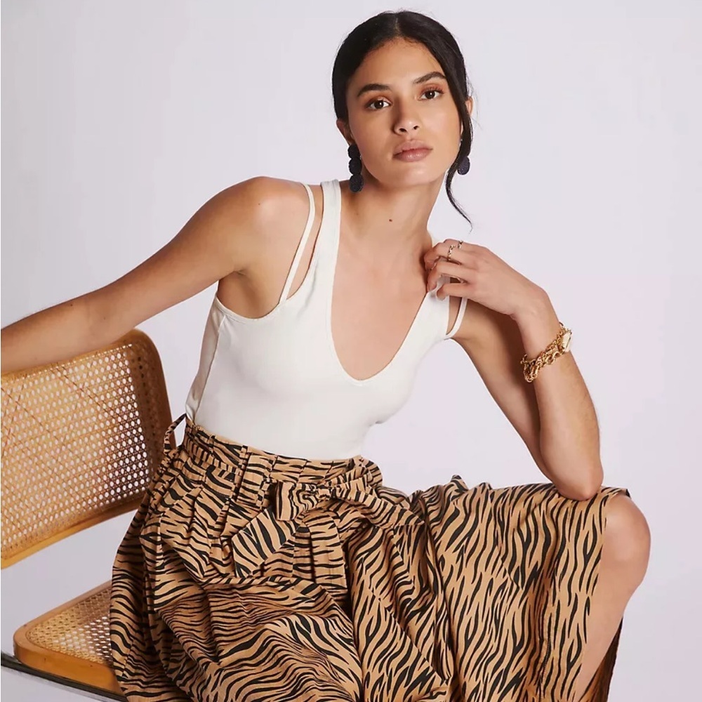 New Anthropologie Maeve Strappy Deep V-neck off white tank top size XXS ivory